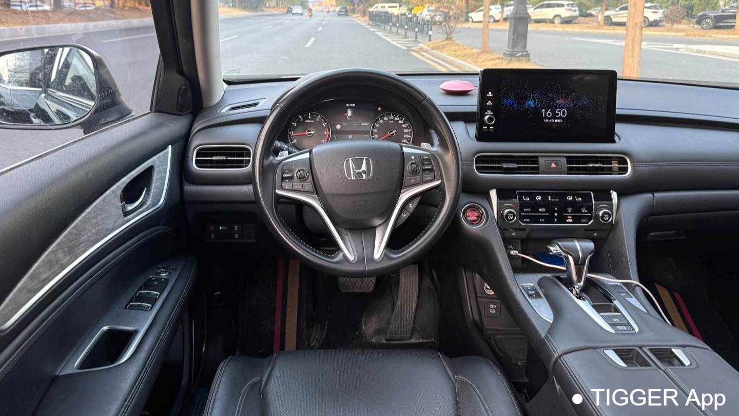 HONDA 2023 AVANCIER 240TURBO 2WD Smart Edition