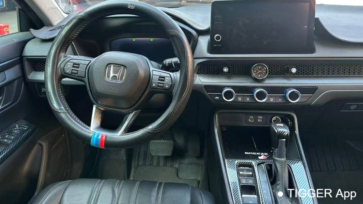 HONDA 2023 BREEZE 240TURBO 2WD Luxury Edition 5-seater
