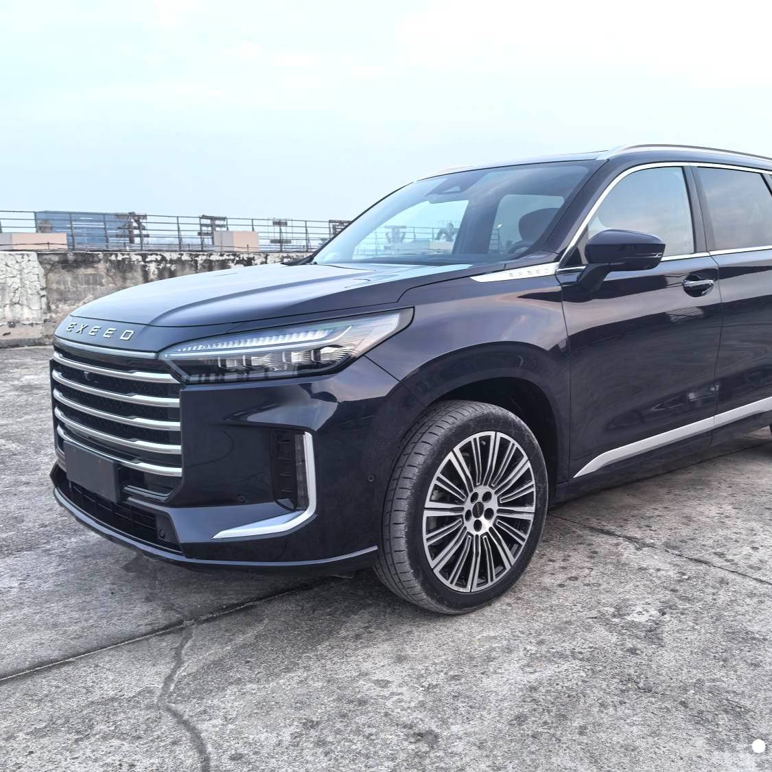 EXEED 2025 EXEED Lanyue C-DM 180 Ultra Long Range Ultra 4WD 6-seater سيارة مستعملة