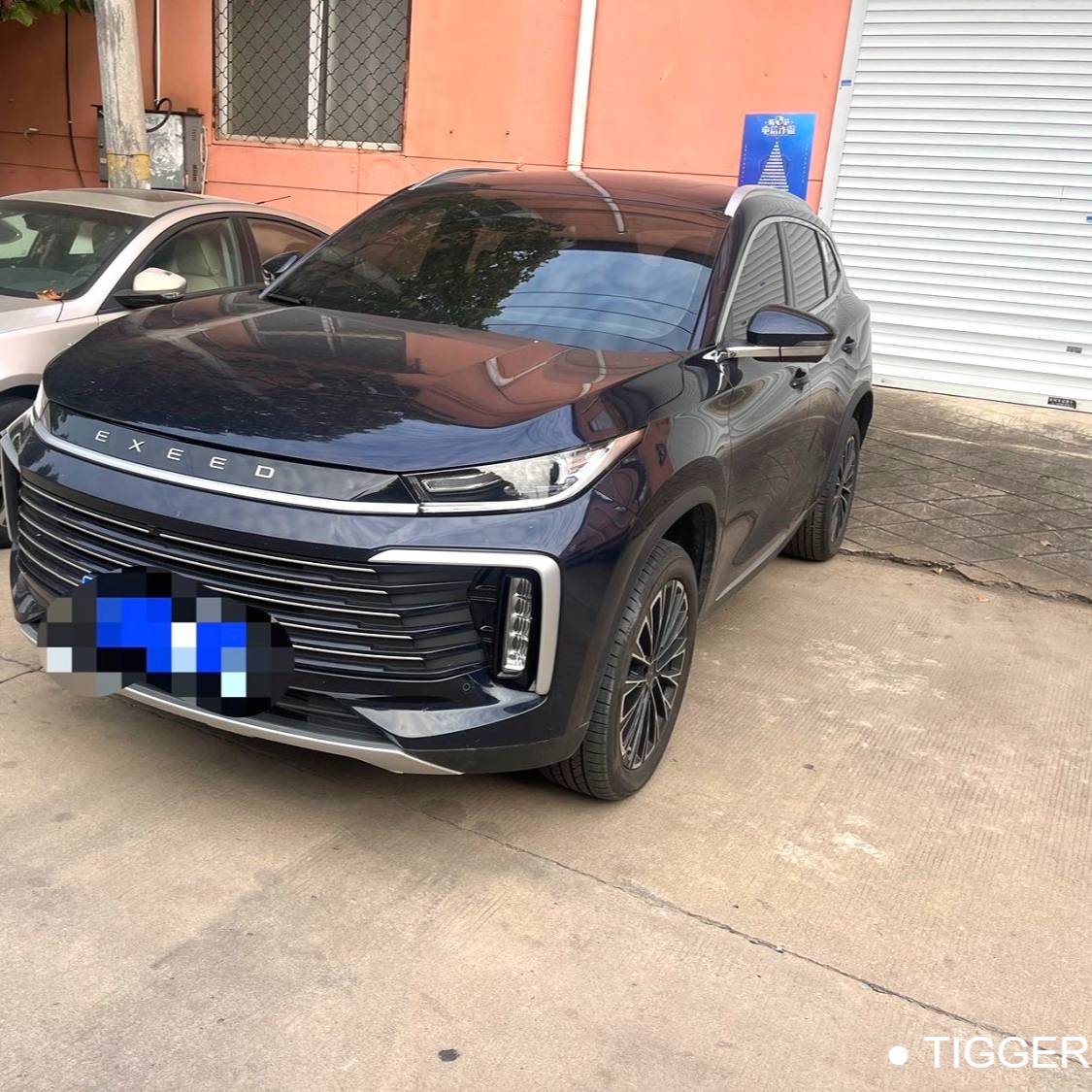 EXEED 2025 EXEED Lingyun 300T two wheel drive Starry Edition سيارة مستعملة