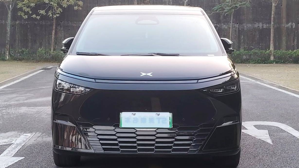 XPENG 2024 X9 610 Long Range Pro