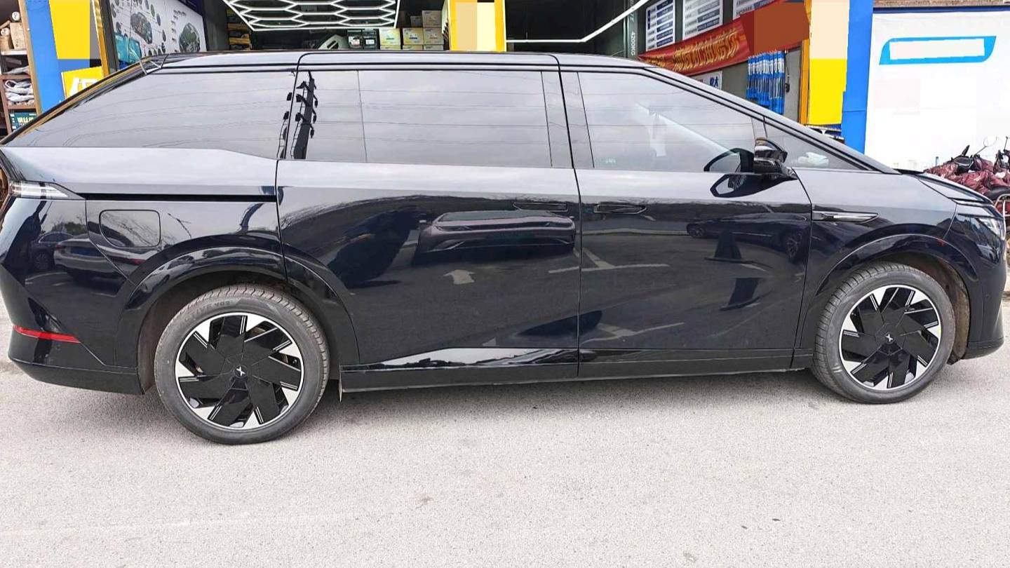 XPENG 2024 X9 702 ultra long battery life Max