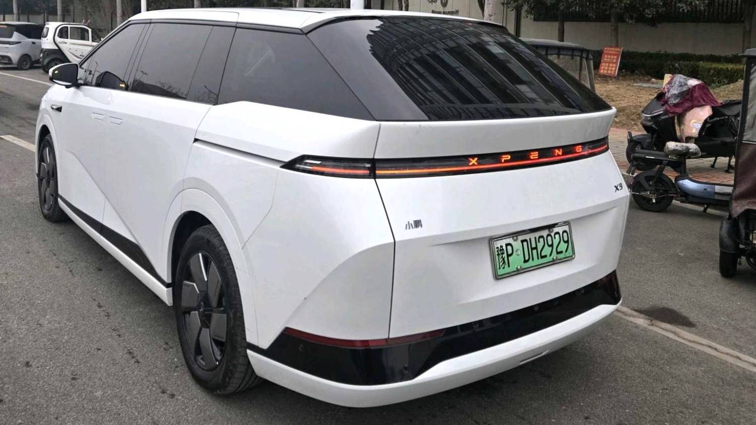 XPENG 2024 X9 702 ultra long battery life Max