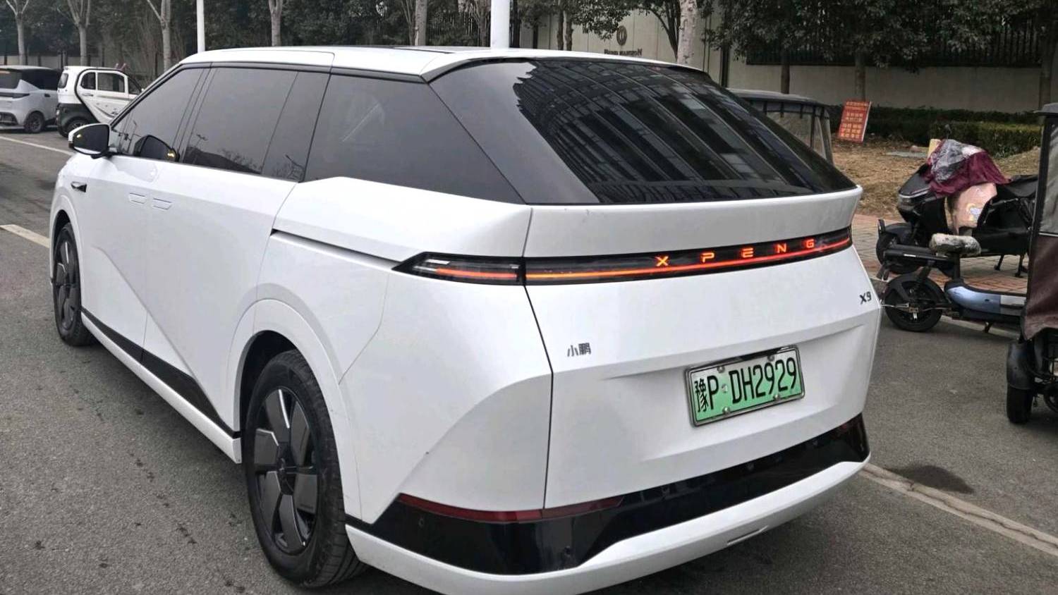 XPENG 2024 X9 702 ultra long battery life Max