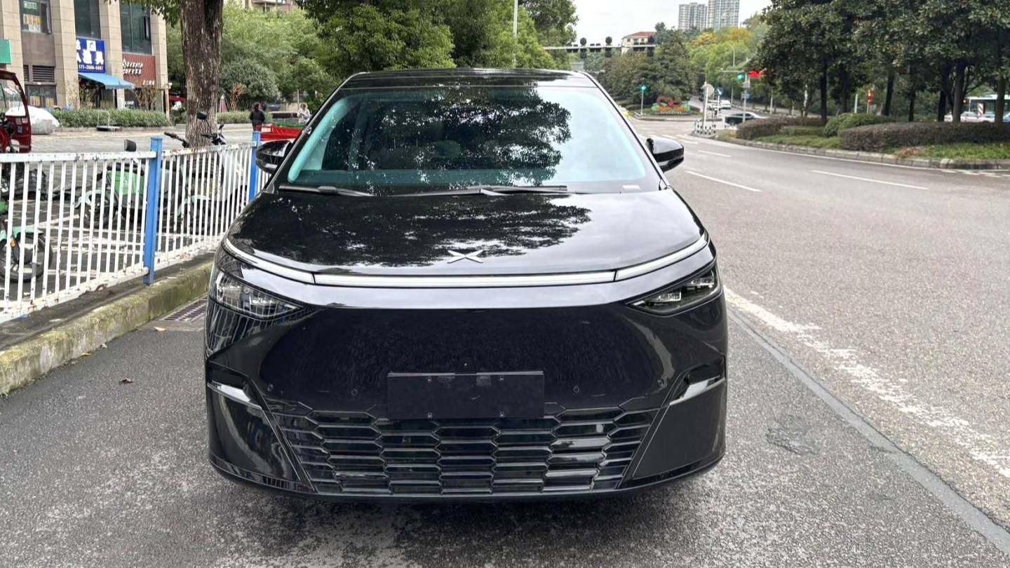 XPENG 2024 X9 702 Ultra Long Battery Life Pro