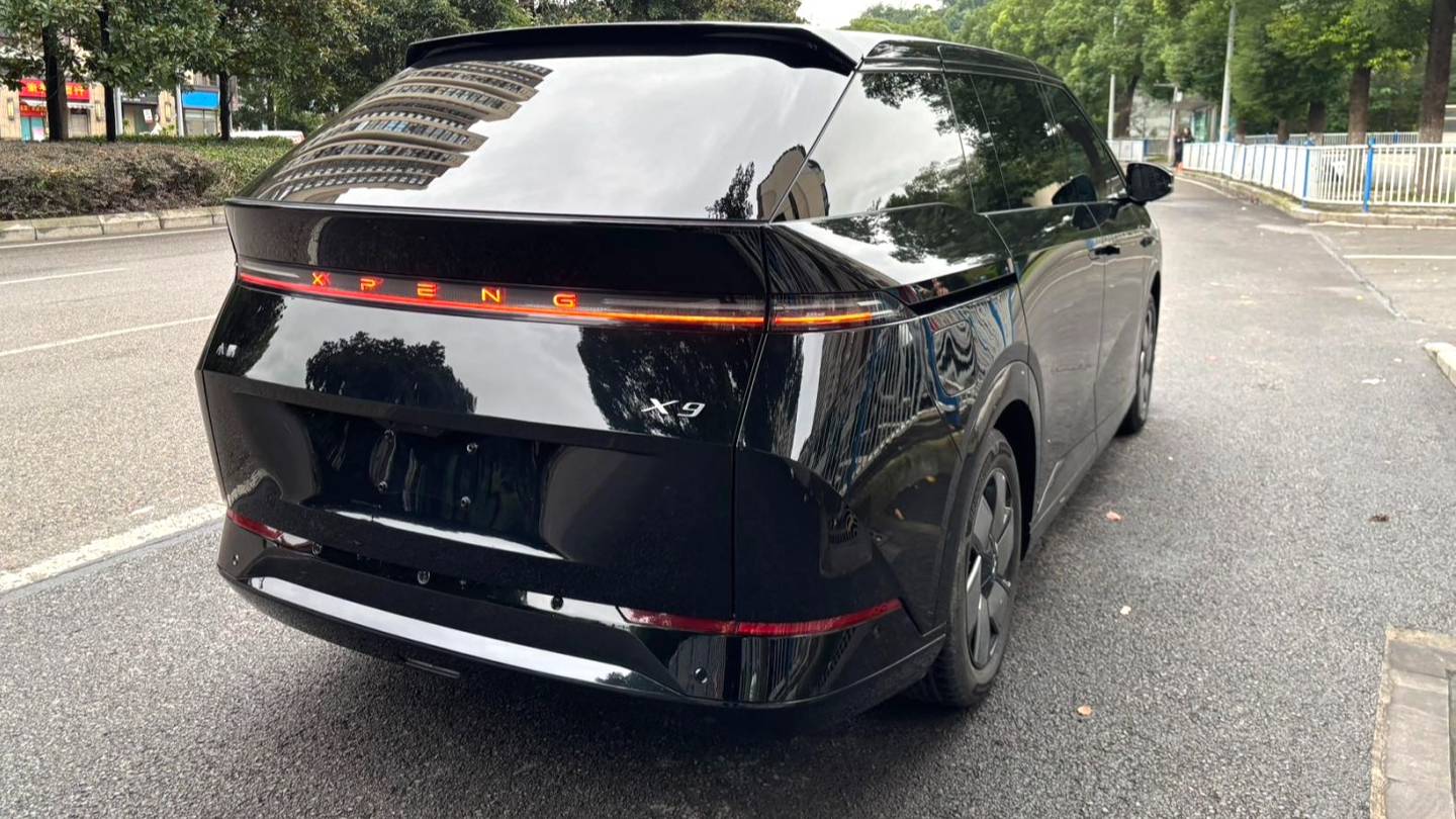 XPENG 2024 X9 702 Ultra Long Battery Life Pro