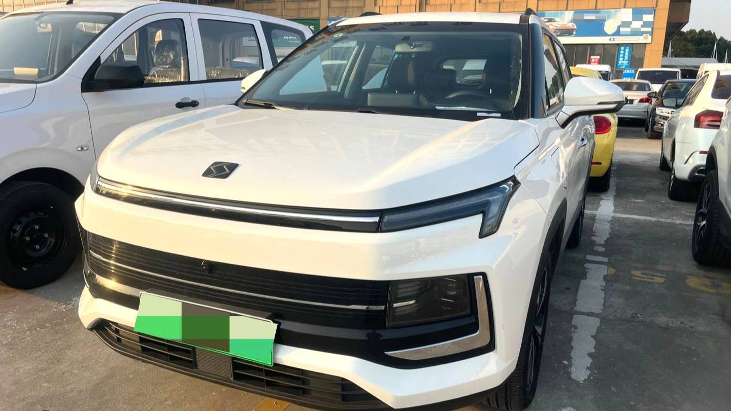 SOL 2022 E40X Business Edition