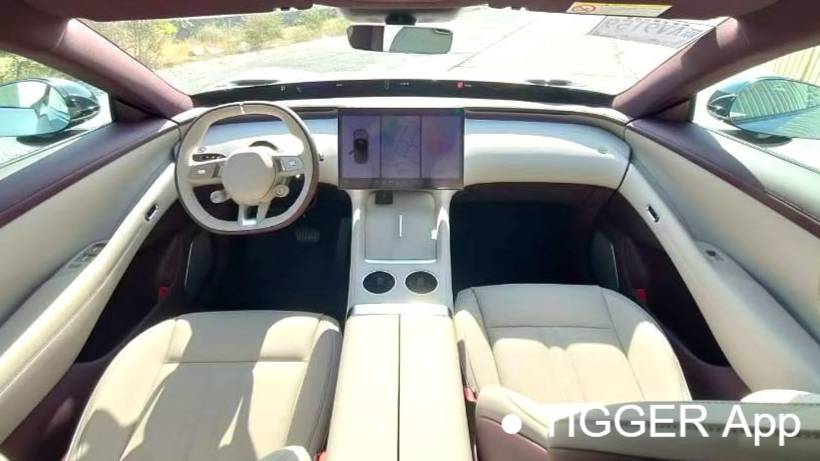 Xiaomi 2025 YU7 Long endurance four-wheel drive Pro version