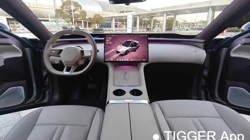 Xiaomi 2025 YU7 Long endurance rear wheel drive version