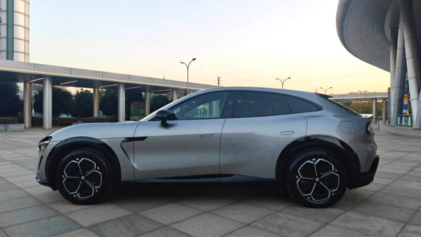 Xiaomi 2025 YU7 Long endurance rear wheel drive version