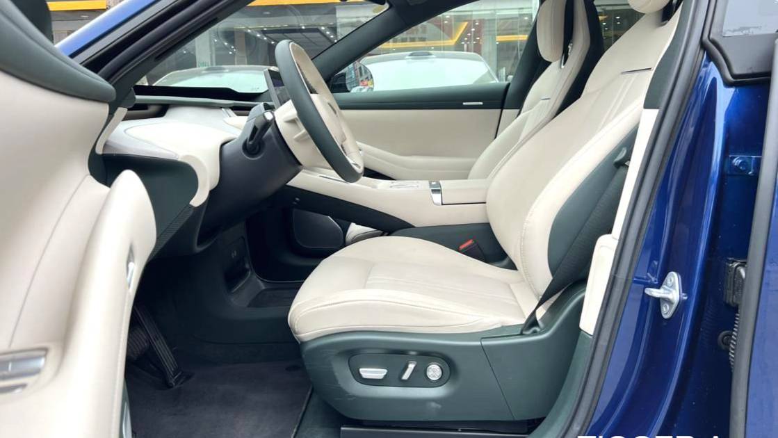 Xiaomi 2025 YU7 Long endurance rear wheel drive version