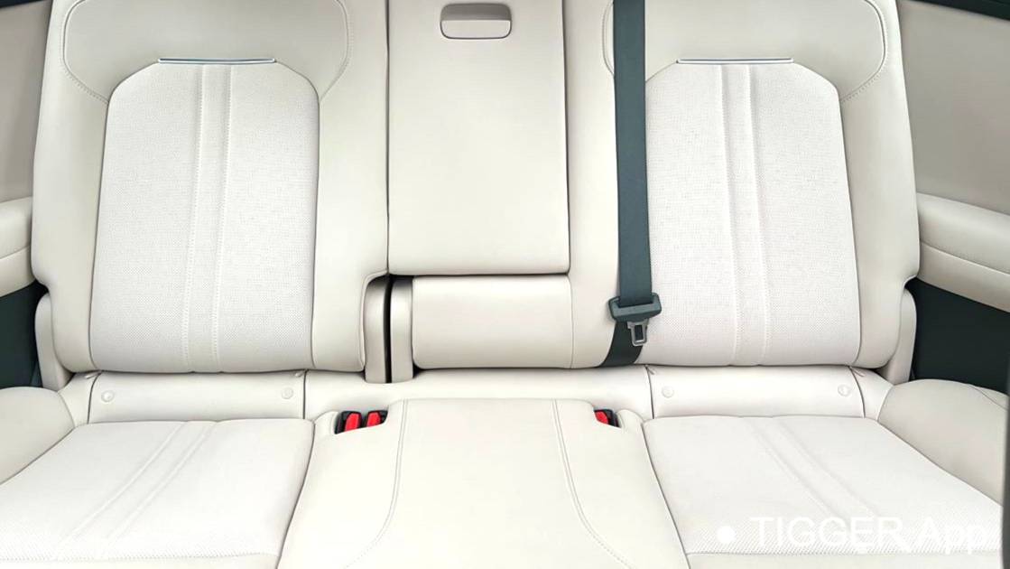 Xiaomi 2025 YU7 Long endurance rear wheel drive version