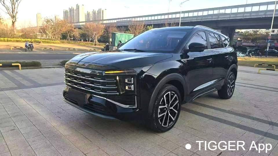 مستعمل SOL 2023 X8 PLUS Upgraded 1.5TGDI DCT Smart Edition 7-seater