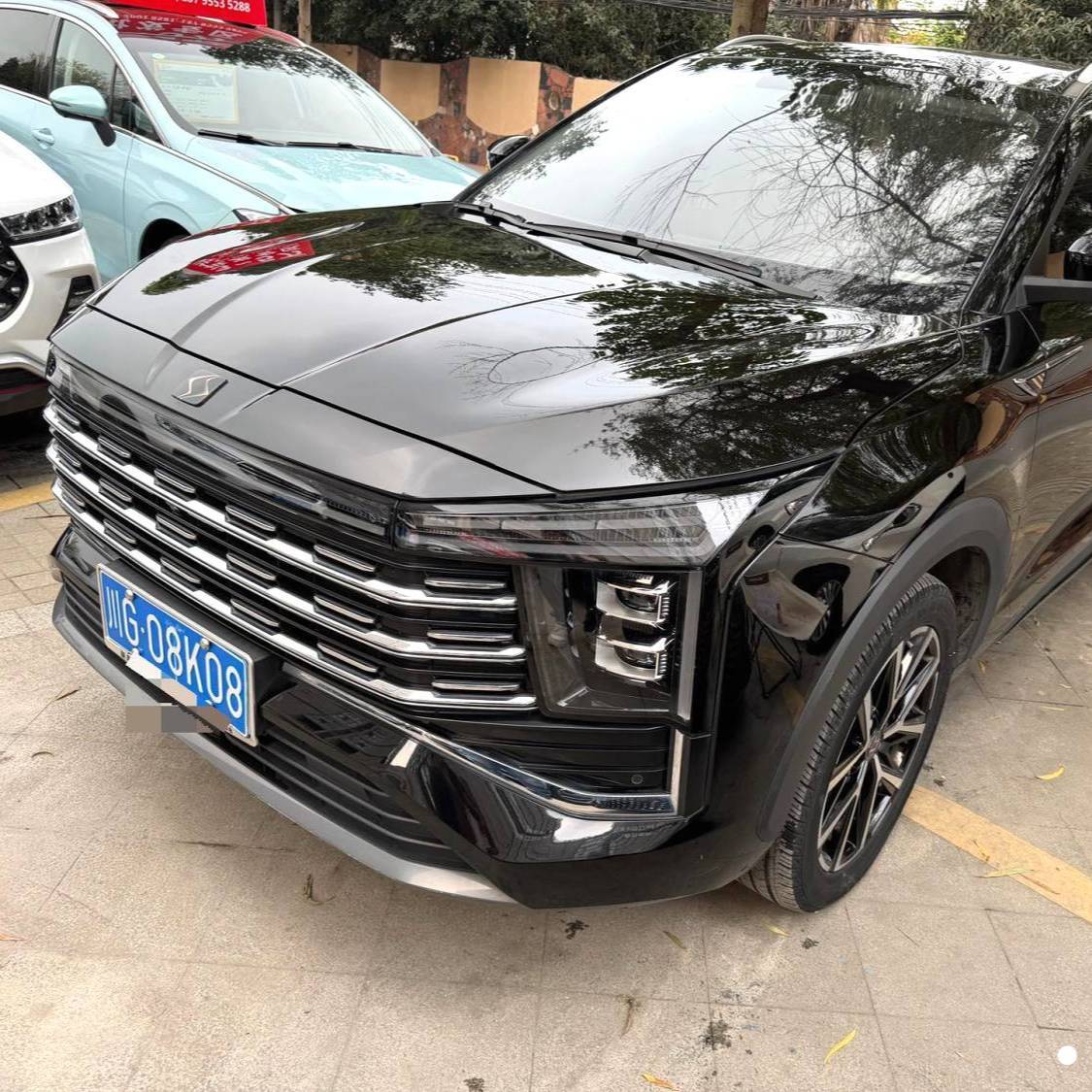 SOL 2023 X8 PLUS 1.5TGDI DCT Premium Edition 7-seater سيارة مستعملة