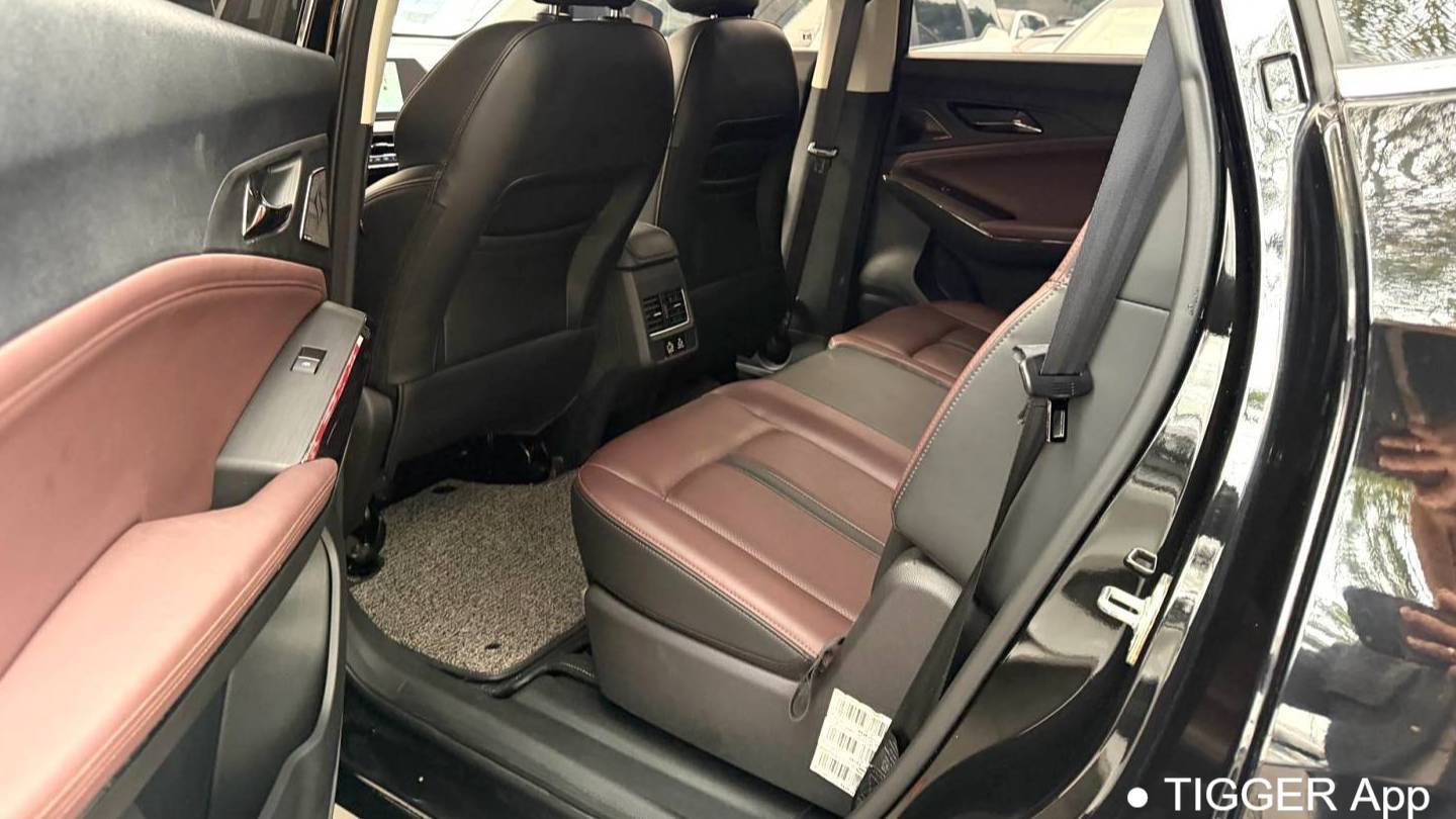 SOL 2023 X8 PLUS 1.5TGDI DCT Premium Edition 7-seater