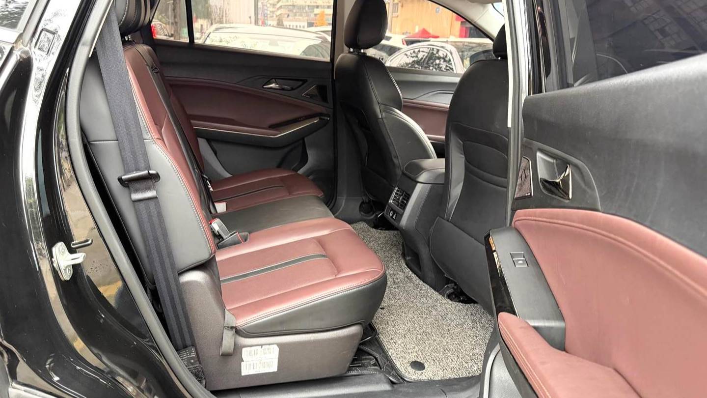SOL 2023 X8 PLUS 1.5TGDI DCT Premium Edition 7-seater