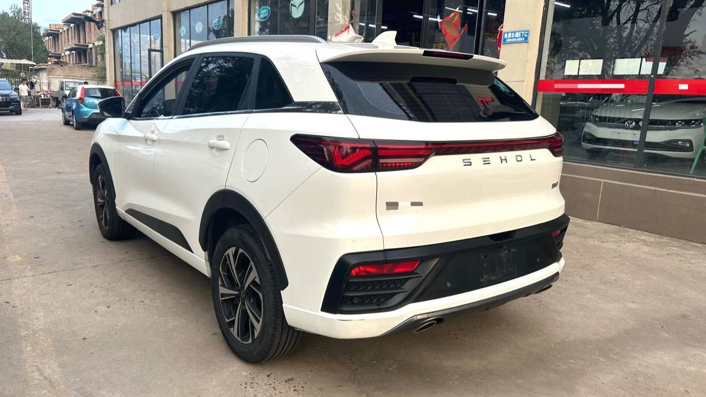 SOL 2021 QX‌ 300T DCT flagship intelligent connected model