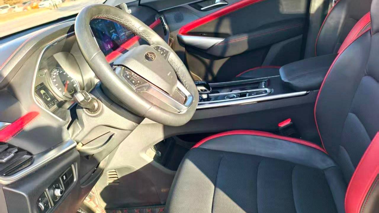 SOL 2021 X8 300T DCT Leading Intelligent Connected Edition 7-seater