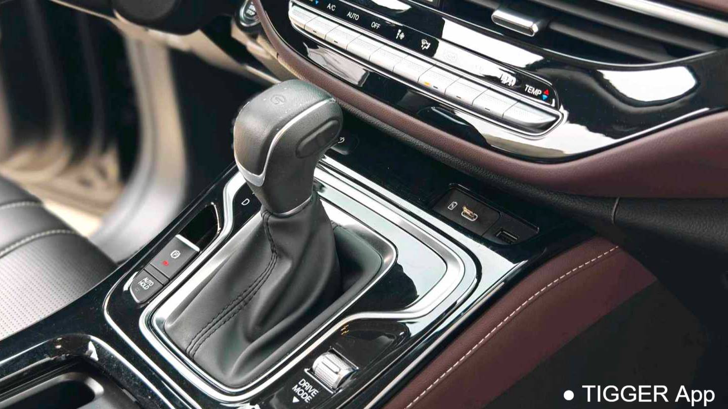 GAC 2023 M6 PRO 270T DCT Luxury Edition