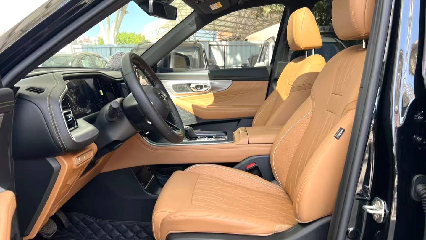 GAC 2025 GS8 Navigation Series 2.0TGDI 2WD Luxury Edition 5-seater