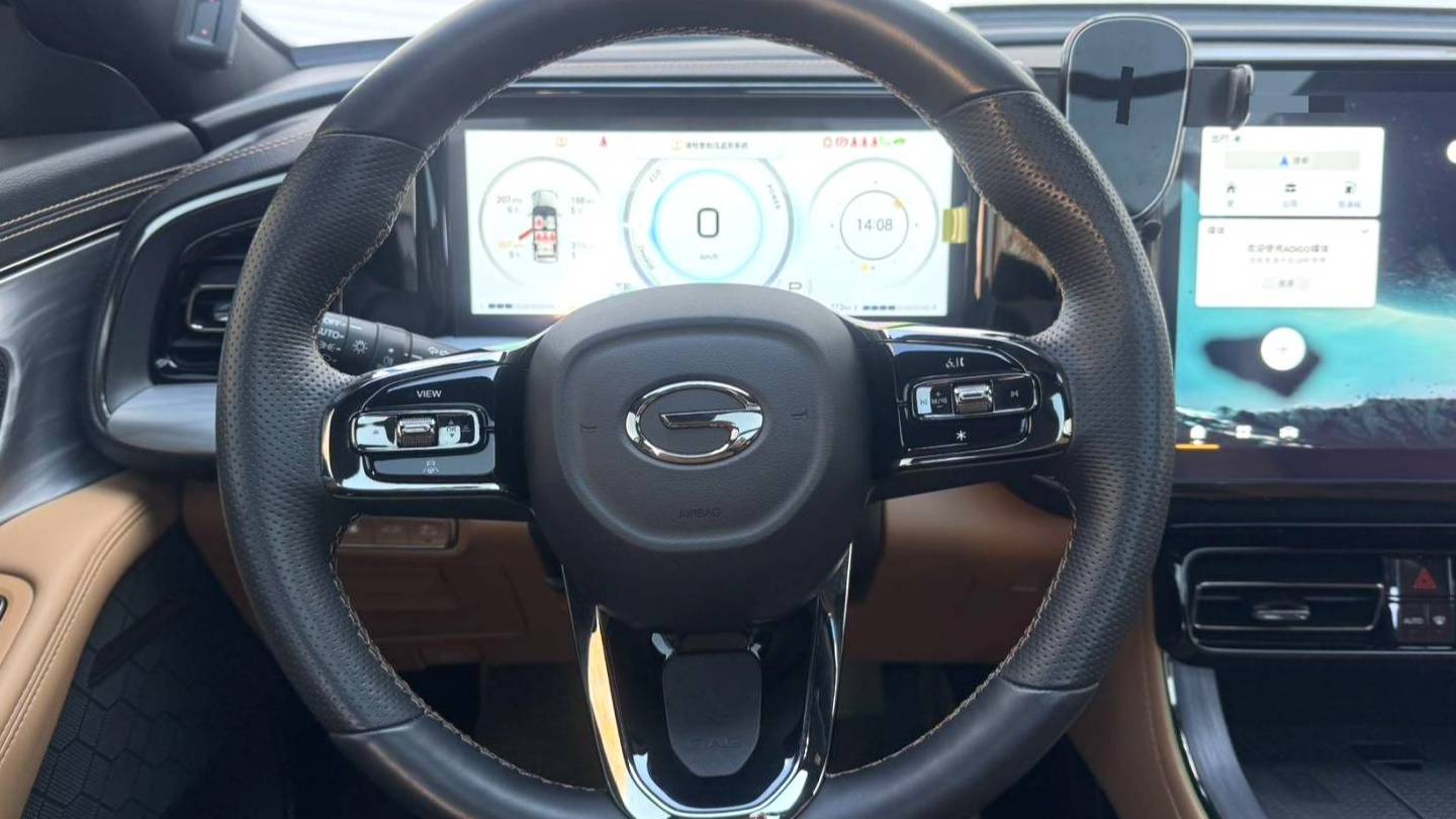 GAC 2024 GS8 Dual Engine Series 2.0TM 2WD Premium Edition