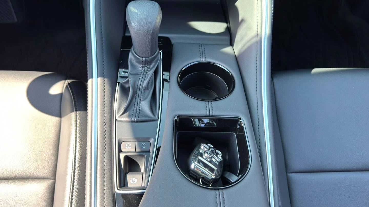 Toyota 2024 Avalon 2.0L Enterprise Edition