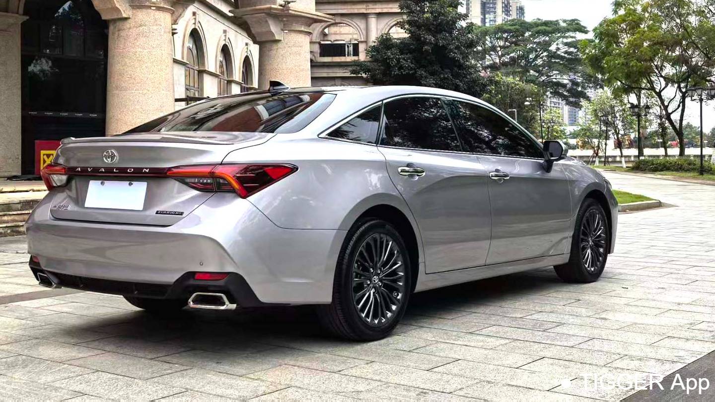 Toyota 2022 Avalon 2.5L Touring Premium Edition