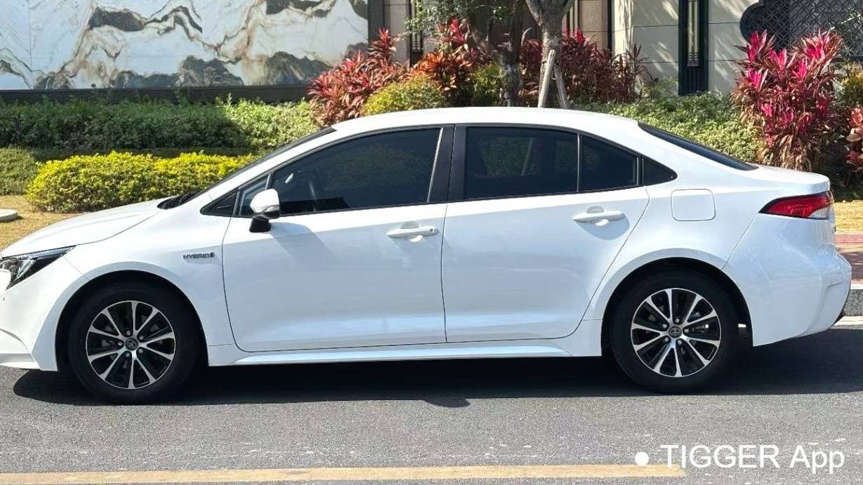 Toyota 2023 LEVIN Dual engine 1.8H E-CVT Leading Edition