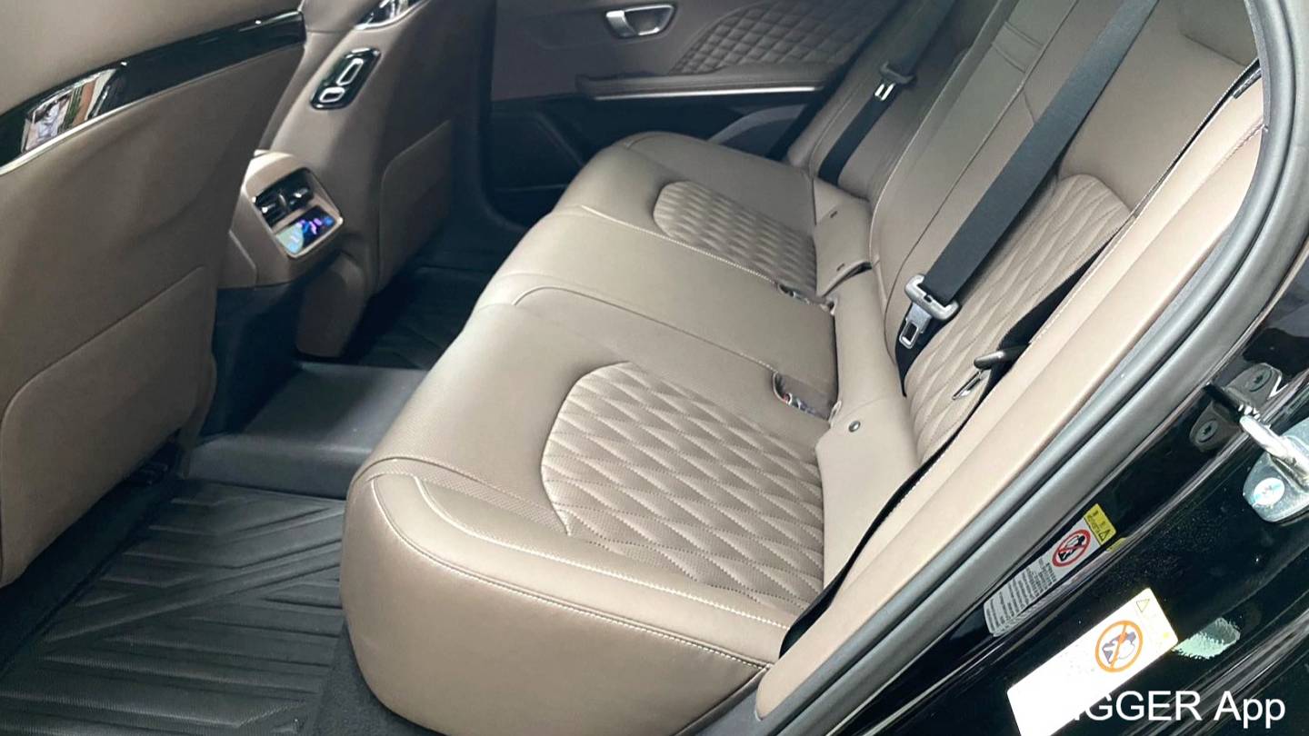 BYD 2024 HAN DM-i 121KM Prestige Model