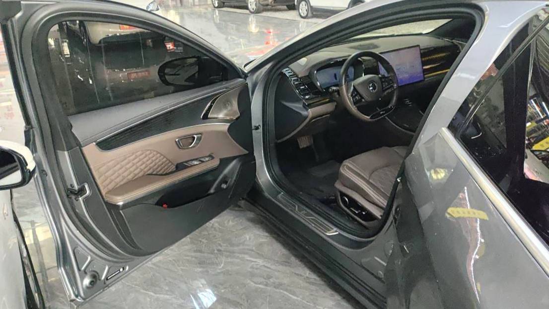 BYD 2022 HAN DM-i 121KM Premium Edition
