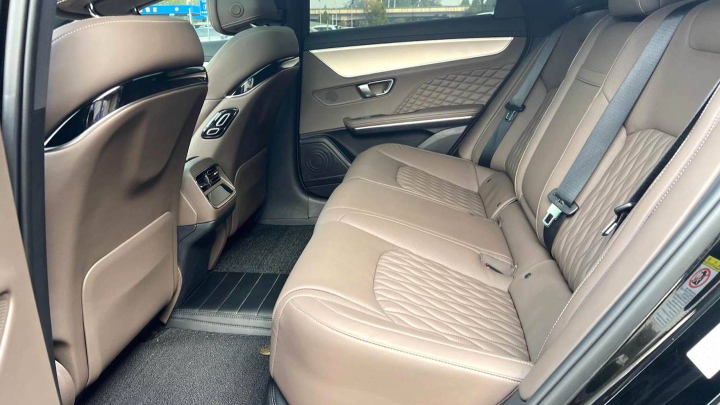 BYD 2024 HAN DM-i Honor Edition 121KM Prestige Edition