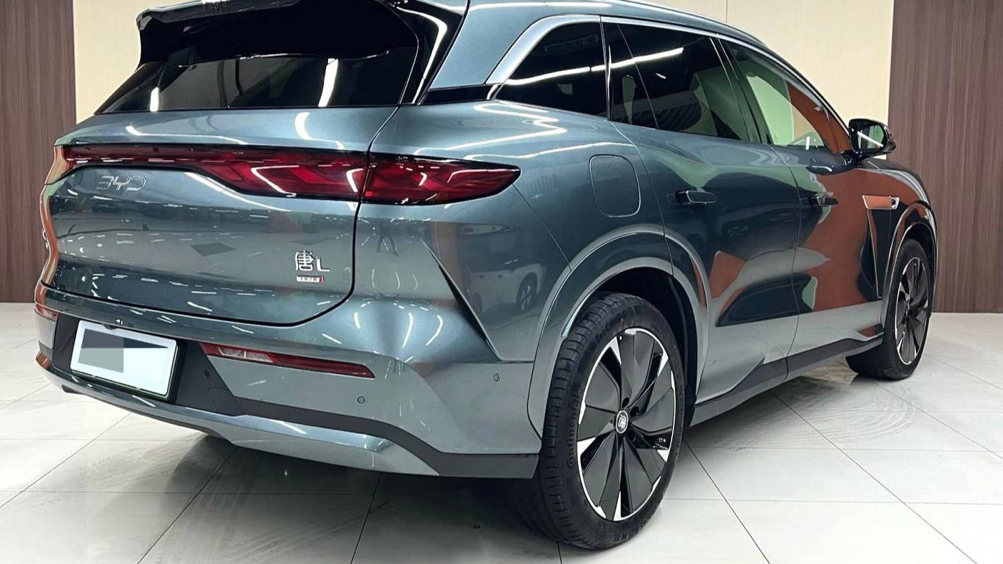 BYD 2025 TANG L DM 175KM Drone Player Edition