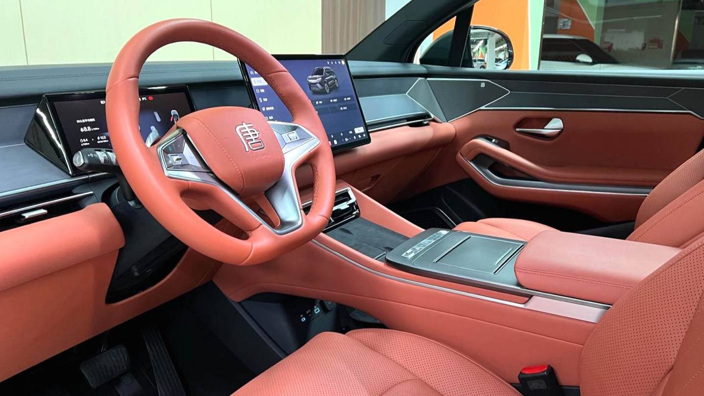 BYD 2025 TANG L DM 175KM Drone Player Edition