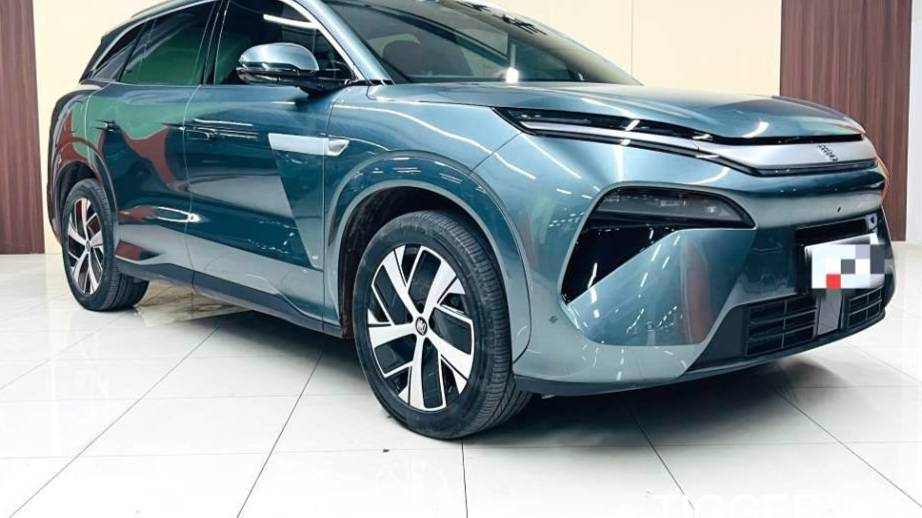 BYD 2025 TANG L EV 670KM Lidar Premium Edition