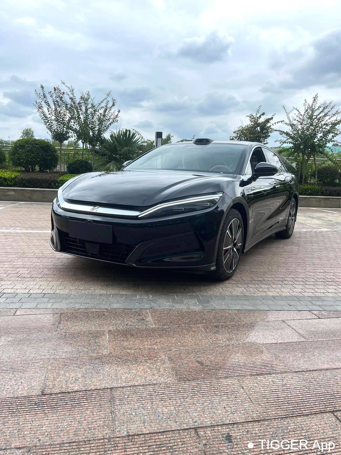 BYD 2025 HAN L DM-i 200KM laser radar flagship model