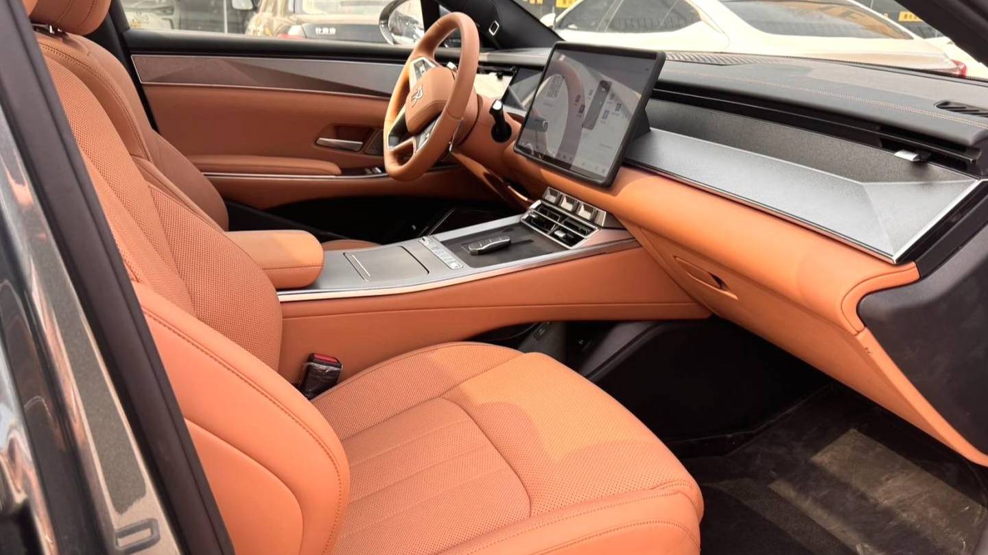 BYD 2025 HAN L EV 701KM Lidar Premium Edition