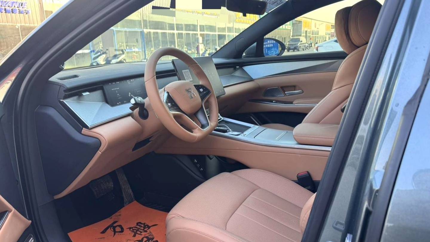 BYD 2025 HAN L EV 701KM Lidar Premium Edition