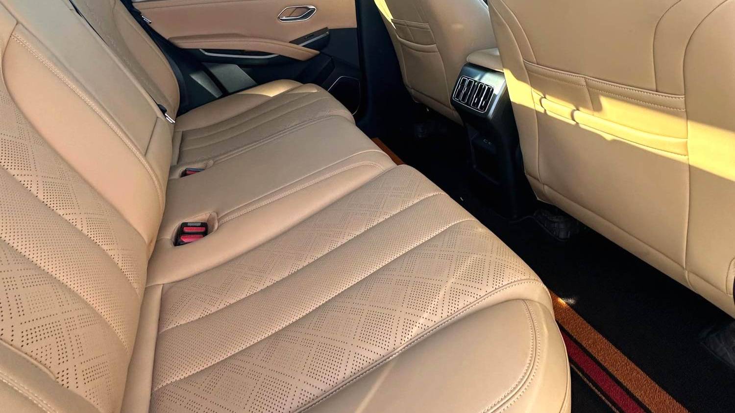 BYD 2024 SONG L DM-i 112km Leading Type