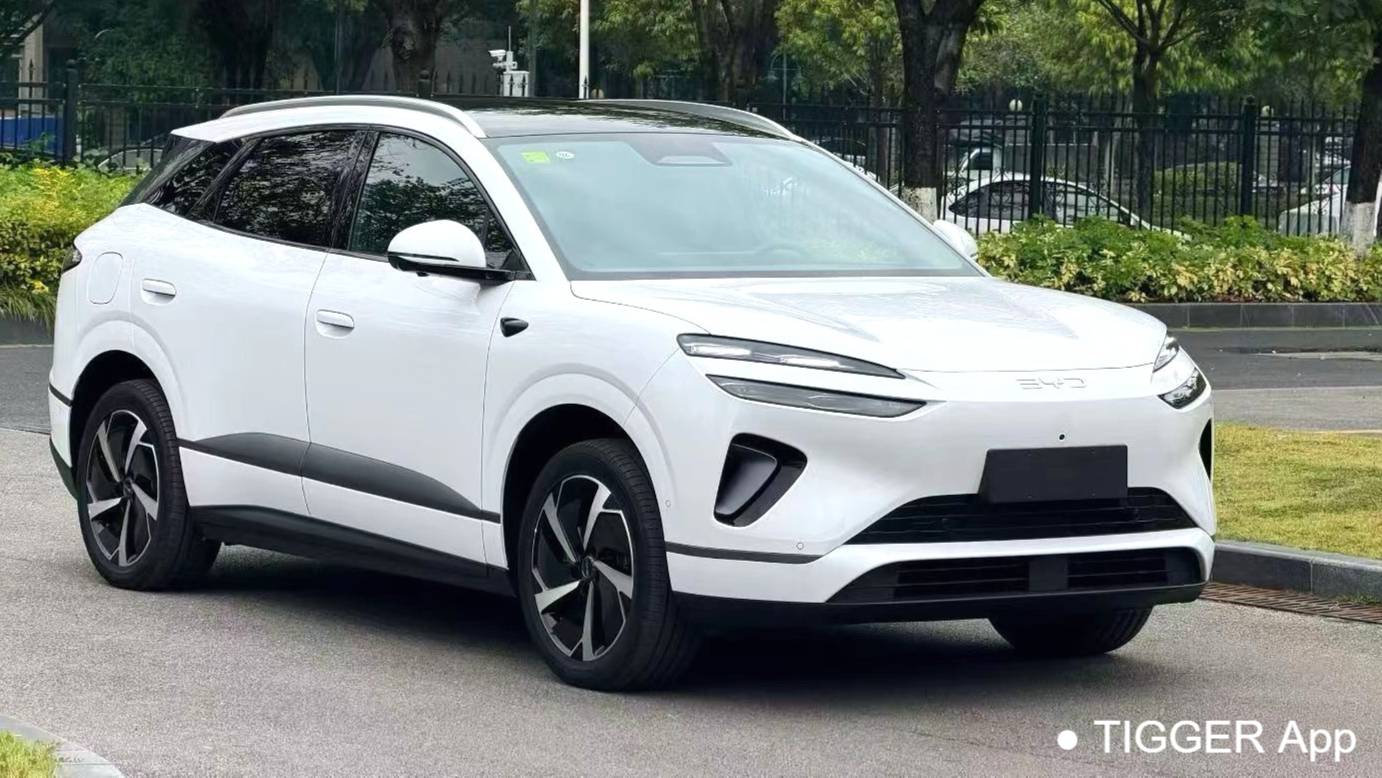 BYD 2025 Sea Lion 06 DM-i 121 Navigation Edition