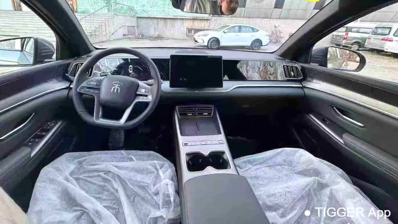 BYD 2025 Sea Lion 06 DM-i 121 Navigation Edition