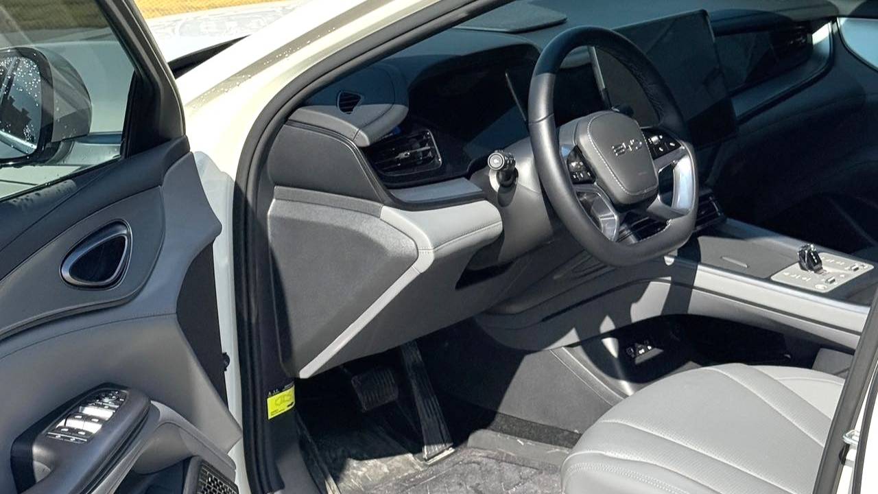 BYD 2025 Seal 07 DM-i DM-i 1.5L 125km Elite Model
