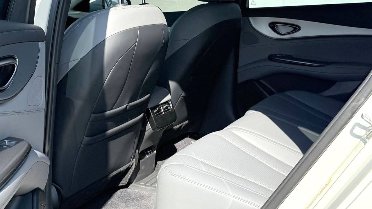 BYD 2025 Seal 07 DM-i DM-i 1.5L 125km Elite Model