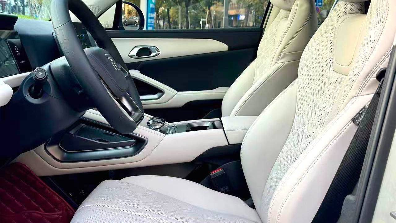 BYD 2024 YUAN UP 401KM Vitality Edition