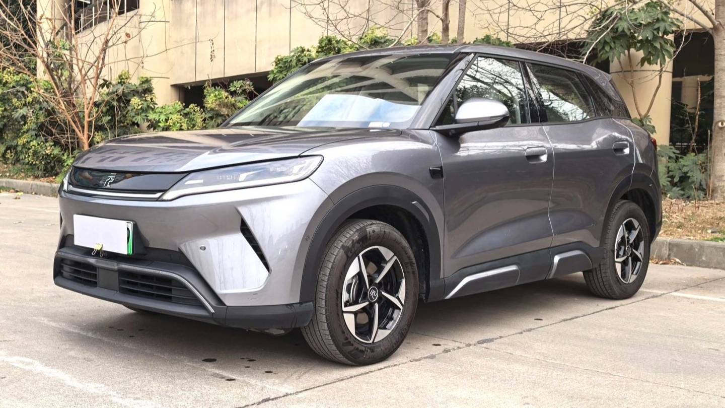 BYD 2025 YUAN UP Intelligent driving version 401KM leading model