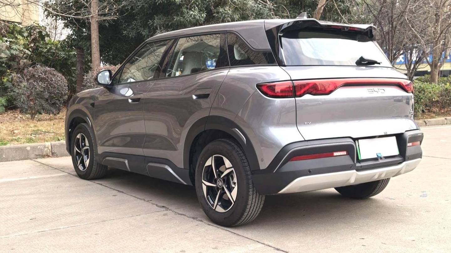 BYD 2025 YUAN UP Intelligent driving version 401KM leading model