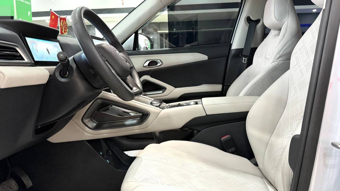 BYD 2024 YUAN UP 401KM Vitality Edition