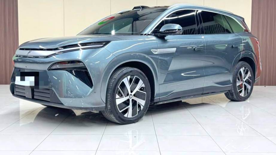 BYD 2025 BYD Tang L DM 200KM four-wheel drive LiDAR flagship model