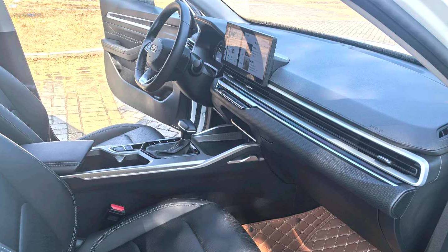 Geely 2023 EMGRAND 4th Generation Champion 1.5L CVT Prestige