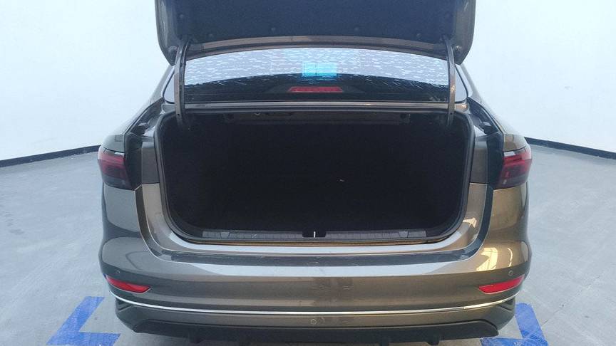 Geely 2023 EMGRAND 4th generation 1.5L CVT luxury model