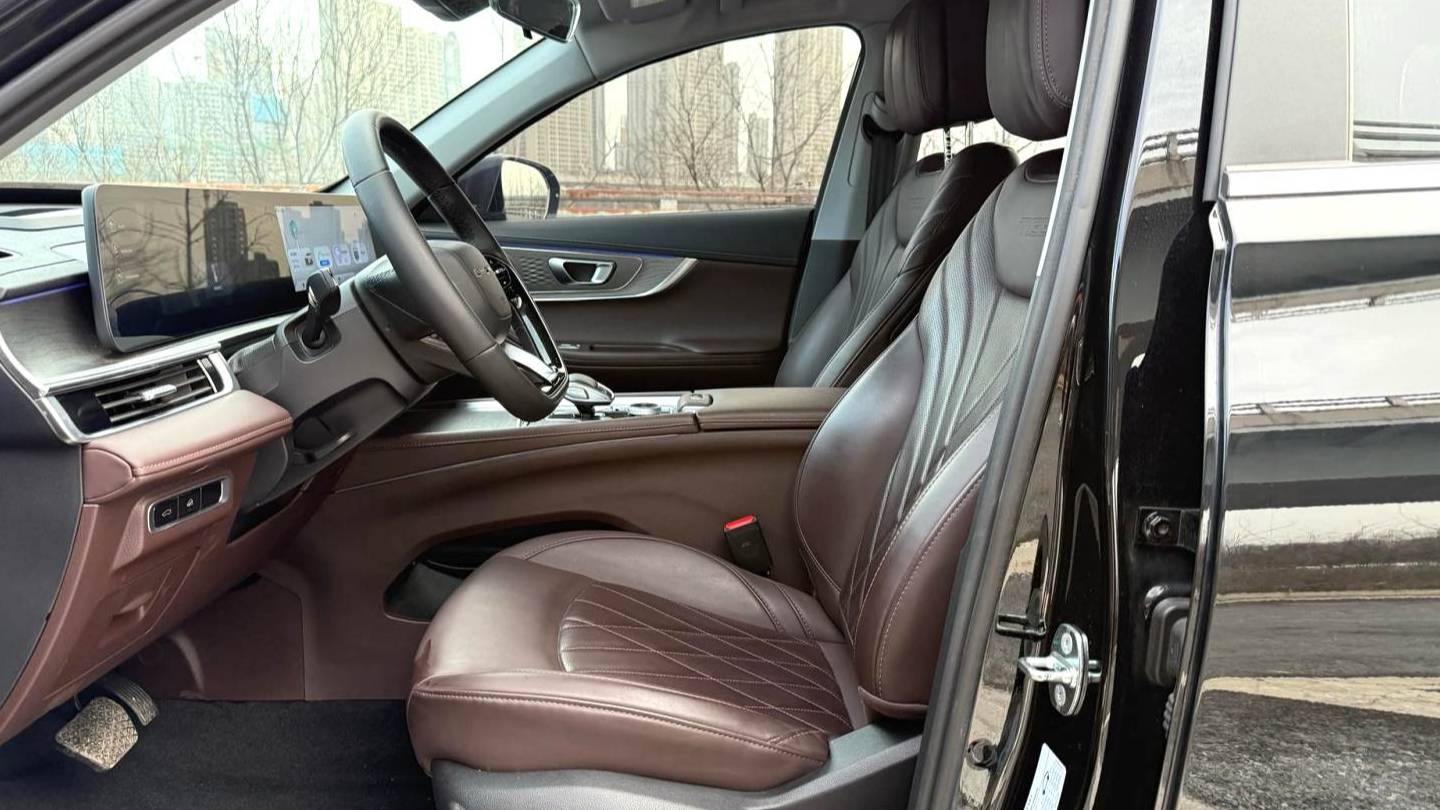 Chery 2024 Tiggo 8PRO Champion Edition 390T 2WD Peak Edition 5-seater